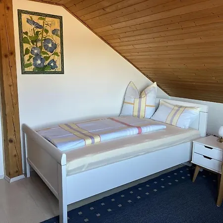 With 2 Bedrooms بيت للعطل